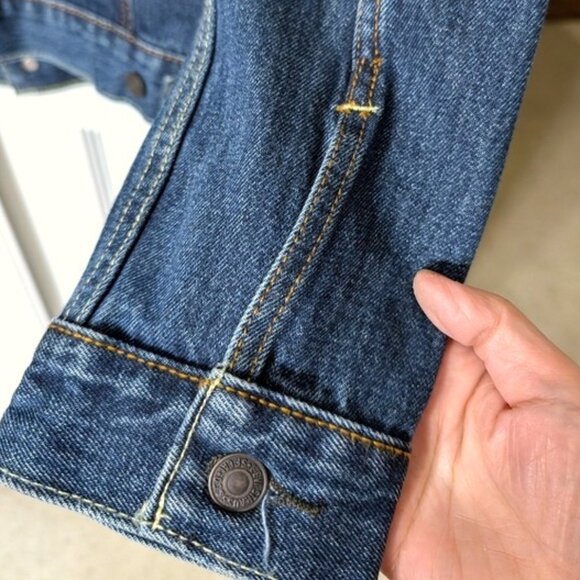 NWOT Levi's Unisex Original Trucker Jacket Blue Denim Size L - Picture 8 of 9